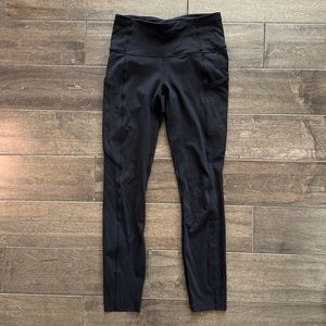 Lululemon fast and free black leggings size 4